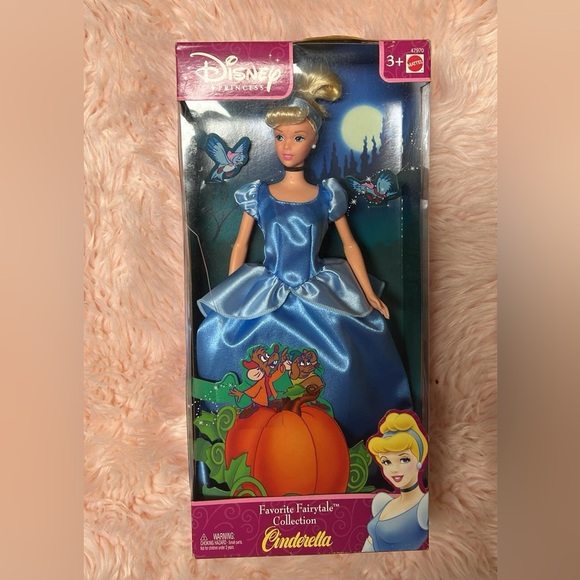Cenicienta barbie new in original box - Picture 1 of 2